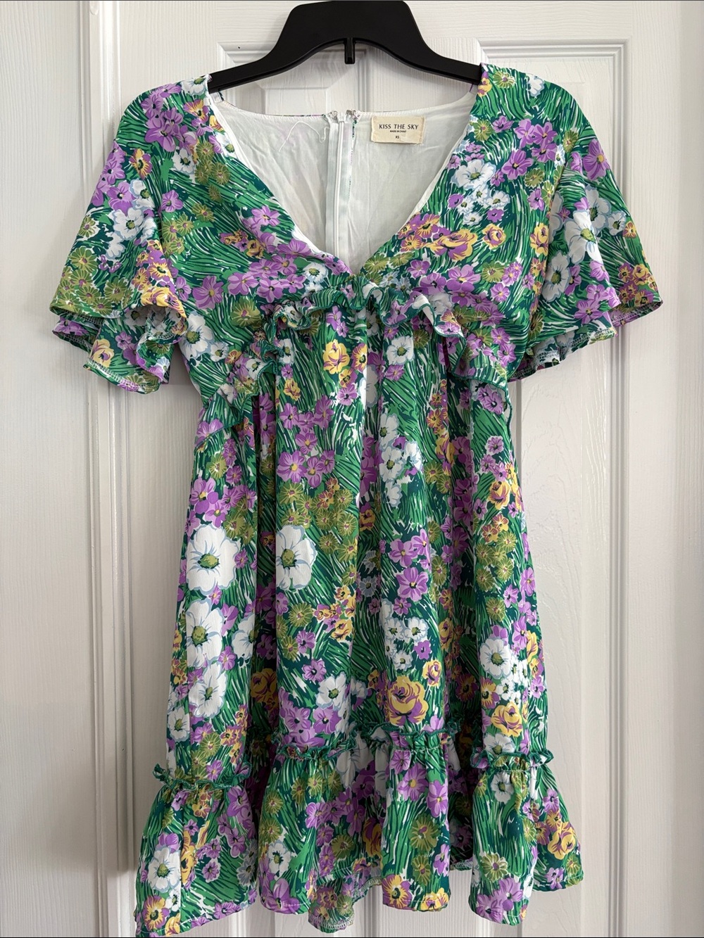 Kiss The Sky Urban Outfitters Green Floral Flutter Sleeve Dress Womens Size XS